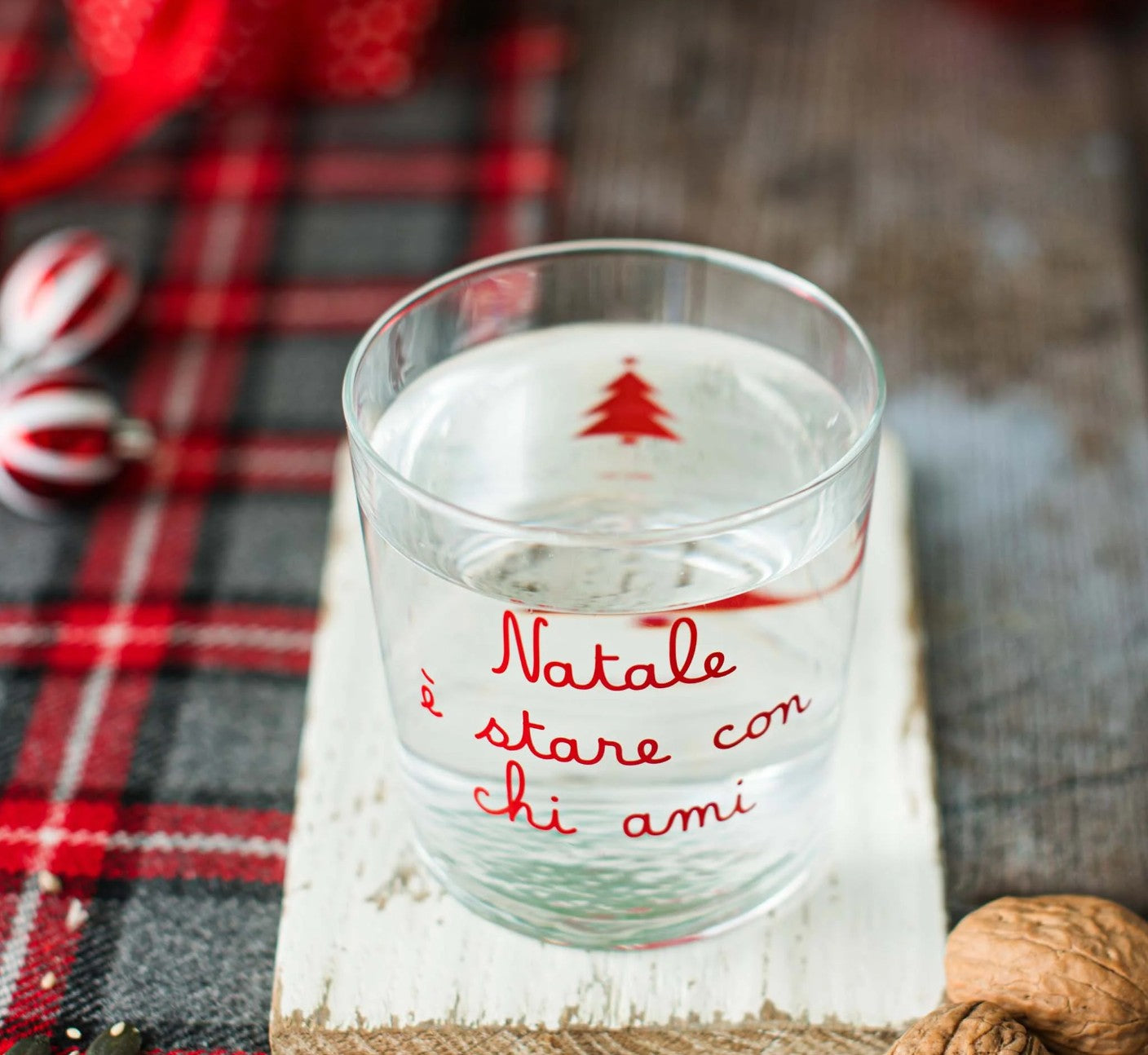 BICCHIERE 35CL NATALE E' STARE CON CHI AMI ROSSO
