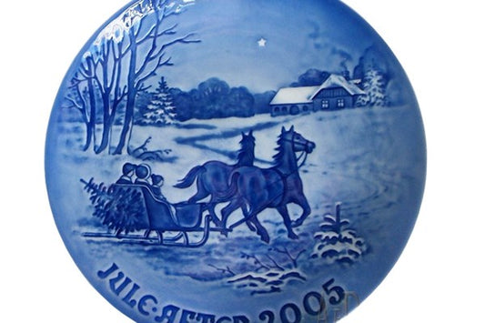Royal Copenhagen Bing & Grondahl 2005 Christmas Plate